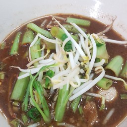 ลุงก๋วยเตี๋ยวเรืออยุธยา รสเด็ด