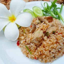 ข้าวผัดต้มยำปลากระพง