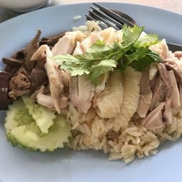 เจ๊หงษ์ ข้าวมันไก่ พุทธมณฑลสาย 4