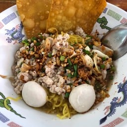 ใสใส เตี๋ยวรสจ๊าบ