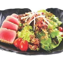 ทูน่าสลัด