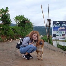 พนักงานต้อนรับ