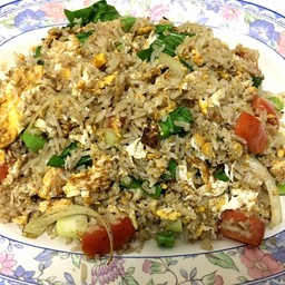 ข้าวผัดคะน้าปลาเค็ม (ใหญ่)
