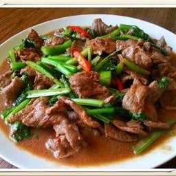 เนื้อริบอายผัดน้ำมันหอย