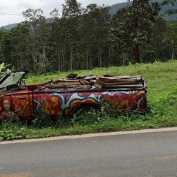 จอดรถฝั่นตรงข้ามรีสอร์ท