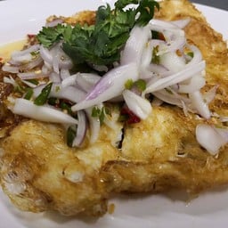 ยำไข่ดาว