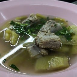 ตุ๋นมะระซี่โครงหมู