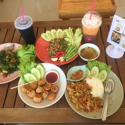 บ้านป๋อง