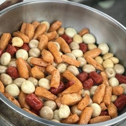 ลูกชิ้นทอดทองสุข หน้าไปรษณีย์