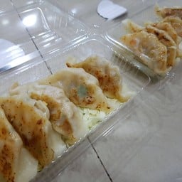 เกี๊ยวซ่า 12 ชิ้น ทอดน้ำ