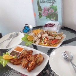 บ้านฮิมห้วย