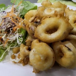 ปลาหมึกชุบแป้งทอด