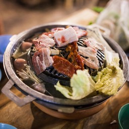 ออกมาปิ้ง! หมูกระทะ