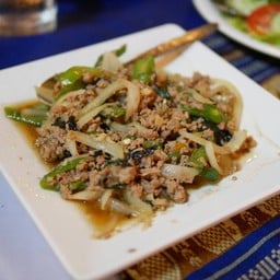 ปากห้วยมีไช
