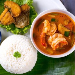 ข้าวชุดต้มยำกุ้ง+เนื้อปลาทอด