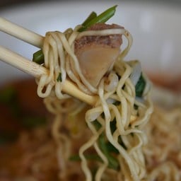 ก๋วยเตี๋ยวหมูตุ๋นรัชดา