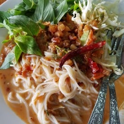 ขนมจีนน้ำพริก รสกลมกล่อมมาก