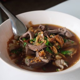 ก๋วยจั๊บน้ำข้น (สีลม)