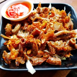 ไส้อ่อนทอดกระเทียม