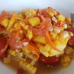 ลูกแก้ว ส้มตำไก่ทอด