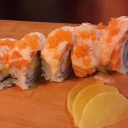 แซลมอนเลม่อนลาวา โรล