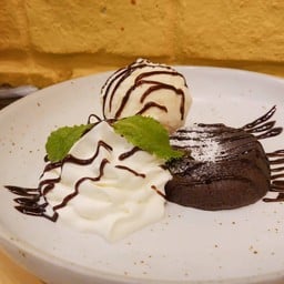 ข้าน้อยขอชาบู ตั้งฮัวเส็งชั้น 1