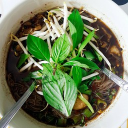 ป. ประทีปก๋วยเตี๋ยวเรืออยุธยา วังหิน-โชคชัย 4