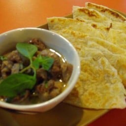 โรตีแกงเขีนวหวานเนื้อ