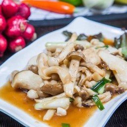 ผัดเห็ดน้ำมันหอย