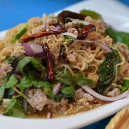 ลาบมาม่า