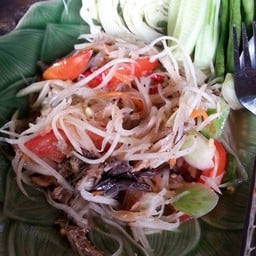รสไม่ค่อยลาวเท่าไหร่ เปรี้ยวนำ ปลาร้ามาเป็นต่อน