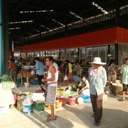 ตลาดข่วงเปา