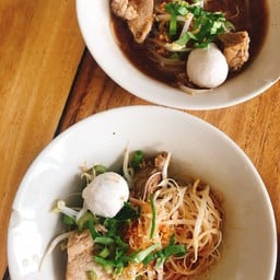 ก๋วยเตี๋ยวเรือ แสบx3