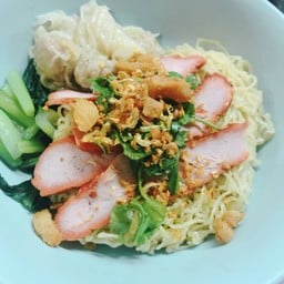 บะหมี่ เกี๊ยว หมูแดง มหาสิน