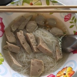 หมี่ขาวไม่ผัก เนื้อ+ยอ