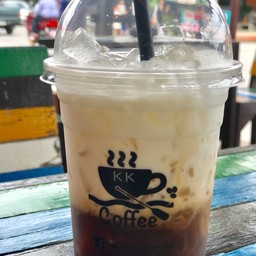 สั่งหวานน้อย ถือว่าใช้ได้ ไม่จืด ไม่ขมเกินไป คอกาแฟต้องมาลอง
