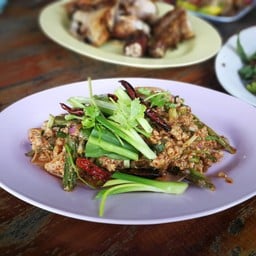ร้านไก่ย่างเจ้แก้ว วิเชียรบุรี