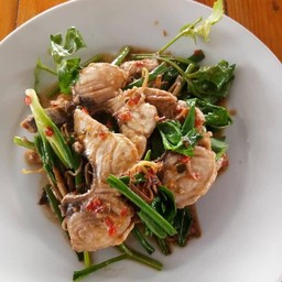 ผัดฉ่าปลาทะเล