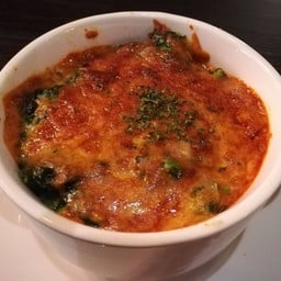 ผักขมสดอบซีสเพิ่มเบคอน