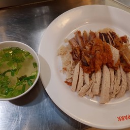 ข้าวมันไก่เจริญชัย  โรบินสันแม่สอด