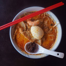 อาหารประจำชาติสิงคโปร์ รสชาติโดยรวมเหมือนกิน ขนมจีนน้ำยา