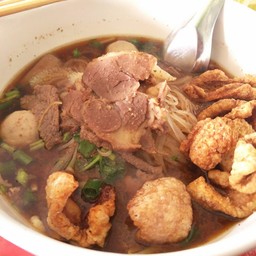 ก๋วยเตี๋ยวป้าฟอง