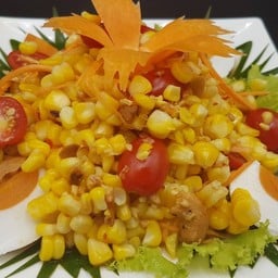 ส้มตำข้าวโพดไข่เค็ม