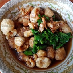 ก๋วยจั๊บน้ำข้นโบราณ ซอย6