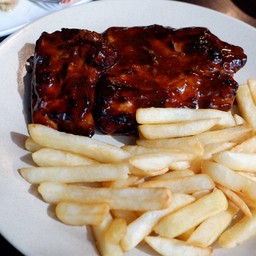 อร่อยเนื้อ และ ซอสดีมาก