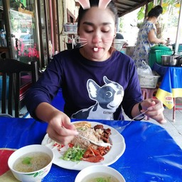 กระต่ายอ้วนหิวข้าว