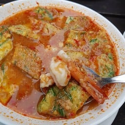 แกงส้มชะอมกุ้ง