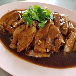 ลมโชย เป็ดพะโล้ ถนนเทพารักษ์