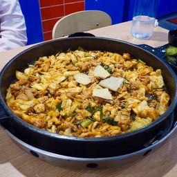 Hong Chun Cheon