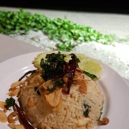 ข้าผัดครัวปากน้ำ นี่คือเมนู signature ไม่เคยกินข้าวผัดอะไรแล้วจะติดใจขนาดนี้ มีท
